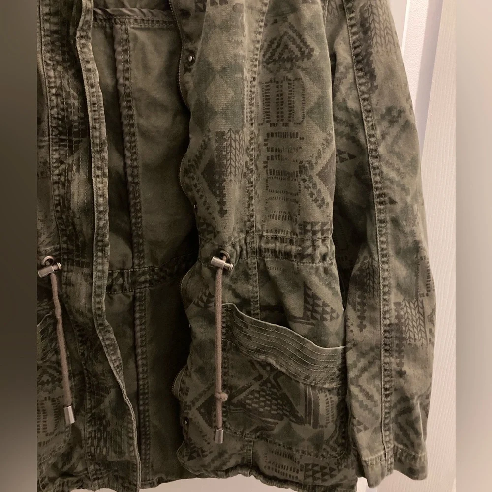 Utility Jacket - Picture 4 of 4